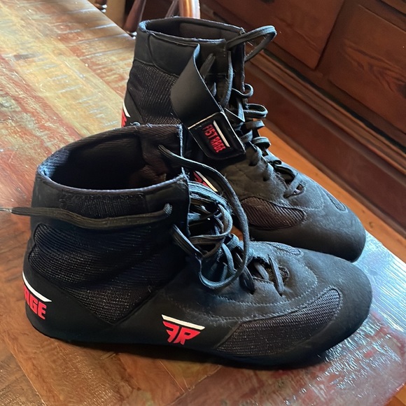 Men’s boxing shoes - hardly worn - Picture 2 of 4